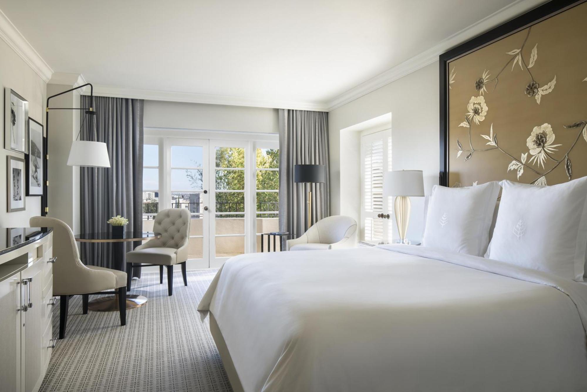 Superior Kamer met Kingsize Bed en Balkon - Toegankelijk voor Gasten met Lichamelijke Beperking